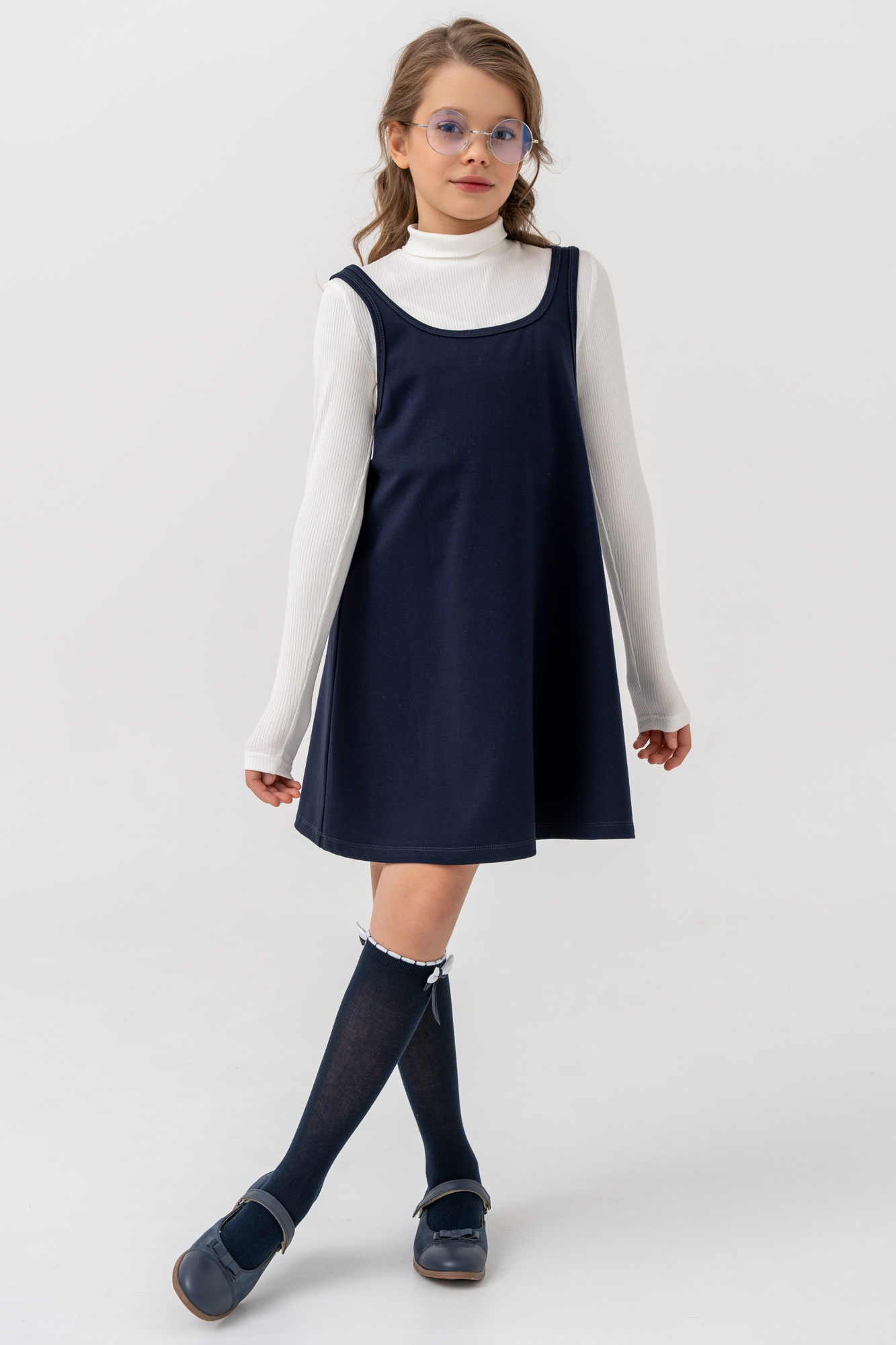 
Сарафан с декоративным элементом на спине