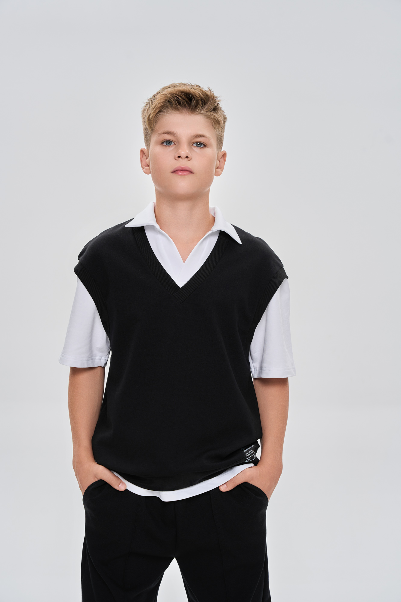 
Базовый жилет с нашивкой