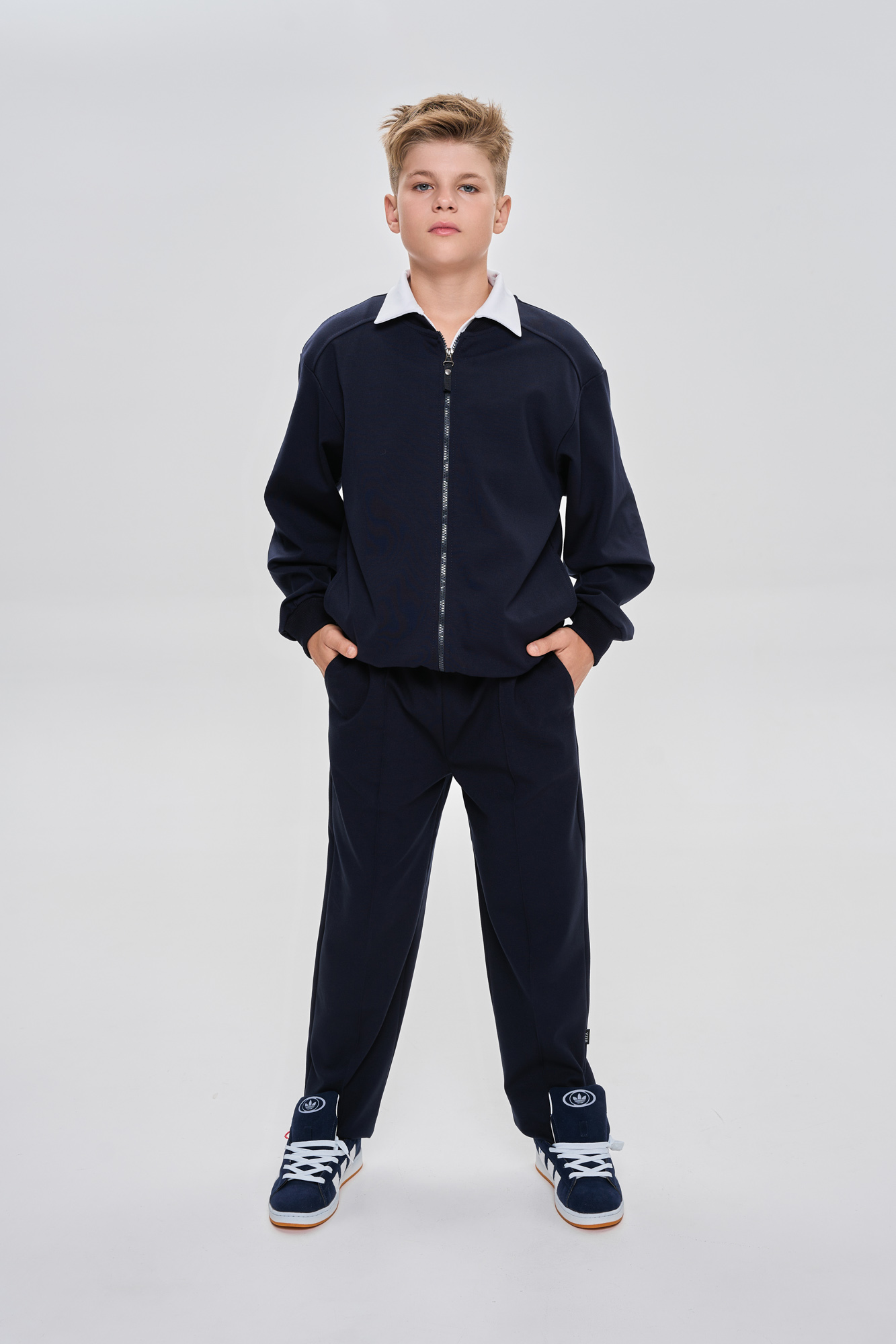 
Базовый бомбер на молнии