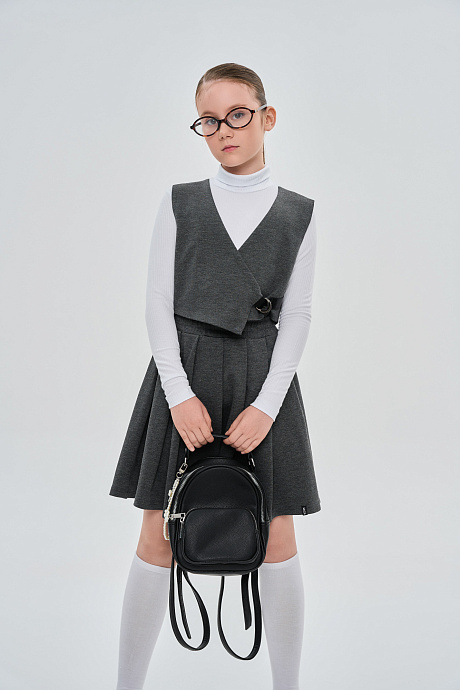 Укороченный жилет ассиметричного кроя