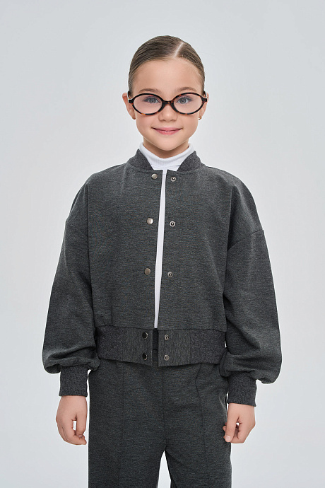 Укороченный бомбер на кнопках