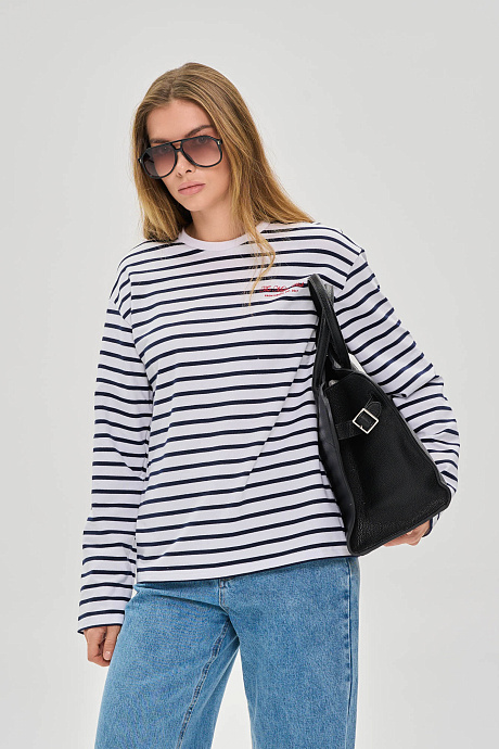 Лонгслив в полоску